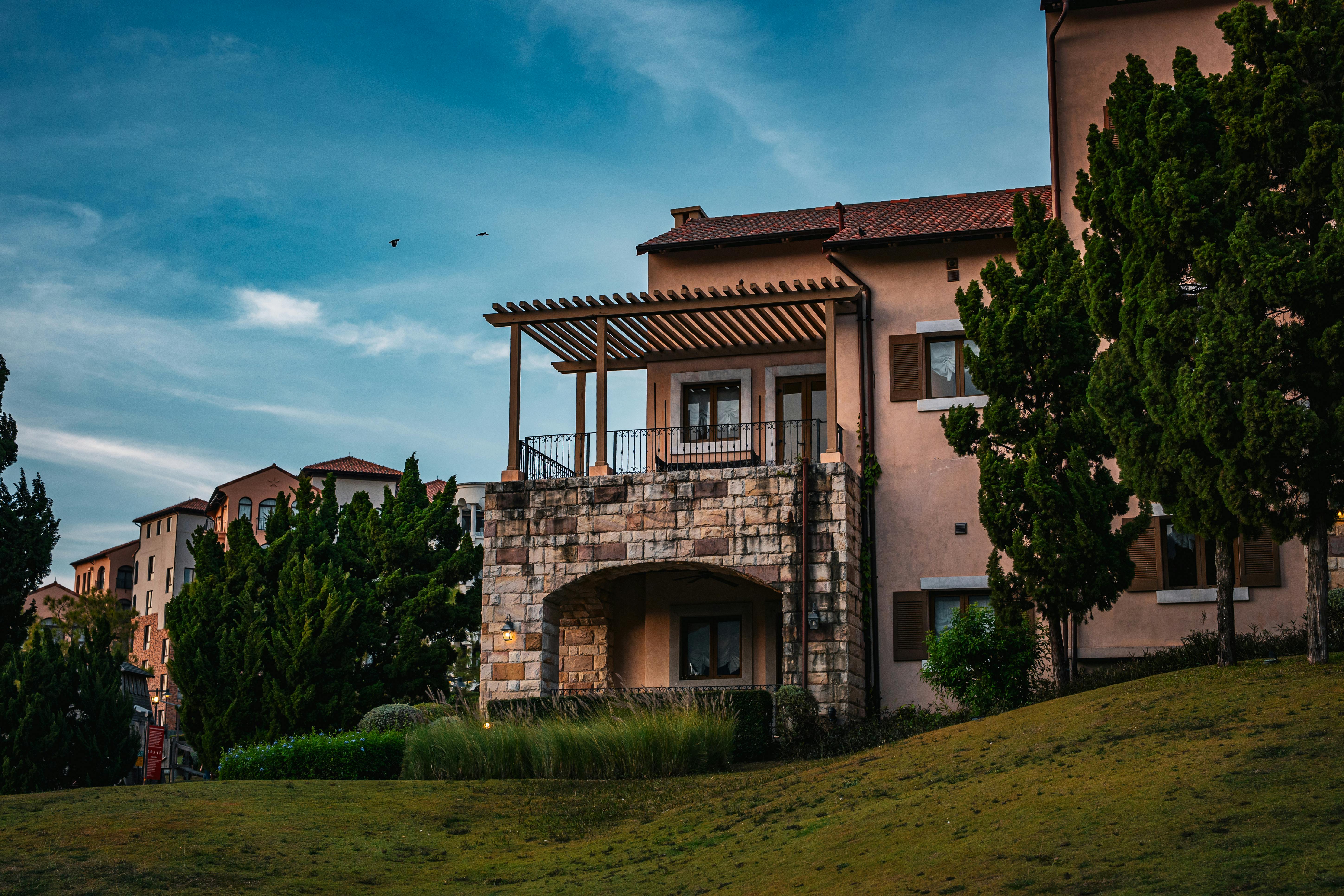 KK Resorts Background